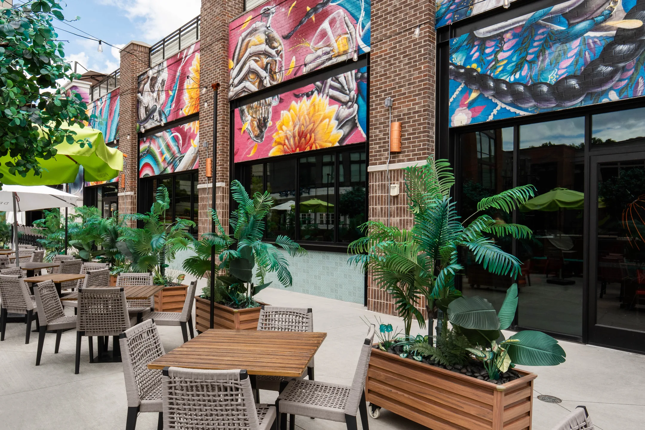 The patio at Agave Bandido on a sunny afternoon